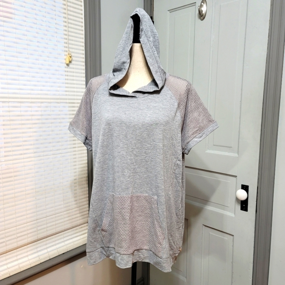 LIVI by Lane Bryant Mesh Detail Kangaroo Pocket Hooded Top size 14/16